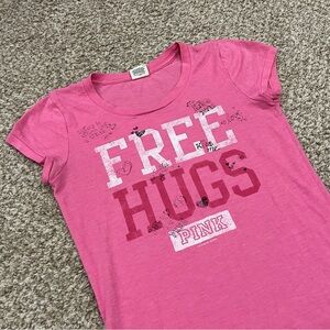 Vintage Y2K 2000s mcbling Victoria’s Secret PINK free hugs Tshirt